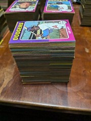 200 assorted 1975 Topps Baseball Cards VG To EX-MT Some Duplicates (Read)