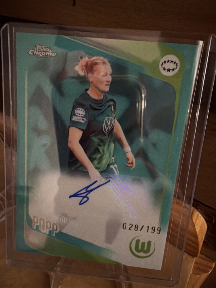 2025-26 Topps Chrome UEFA Women’s UWCL ALEXANDRA POPP Pink Refractor Auto /199