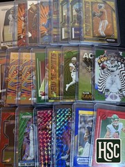 Football NFL – 400 Card Lot – Rookies, Parallels, Memorabilia, Autos, Numbered