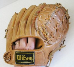 WILSON Paul Blair Model A2620 Mitt Baseball Glove Right Hand Throw 10.5 inch