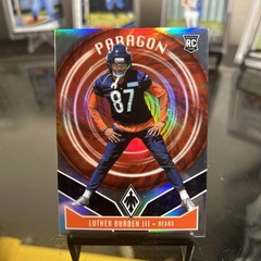 🚨 2025 Panini Phoenix – Luther Burden III (RC) – Paragon – Silver – Bears 🚨