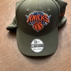 New Over ears Camo flap Knicks New Era 39THIRTY Cap Size small / medium NBA