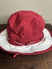 Nike Unisex Adult Dri-Fit Arkansas Razorbacks Apex Bucket Hat Red/White Size M