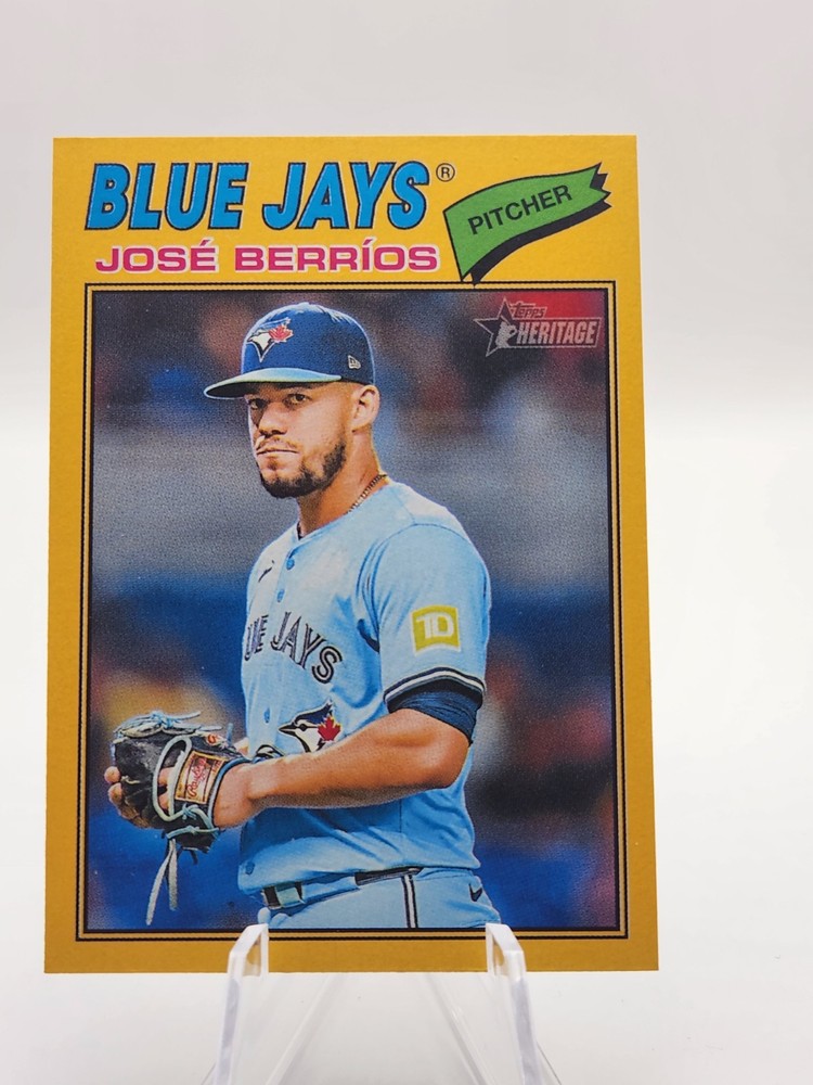 2026 Topps Heritage – José Berríos #56 Yellow Border