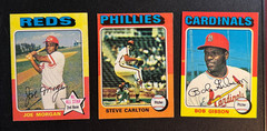 1975 Topps Baseball Complete Set. 660 Cards in Zip Binder. VG-EX